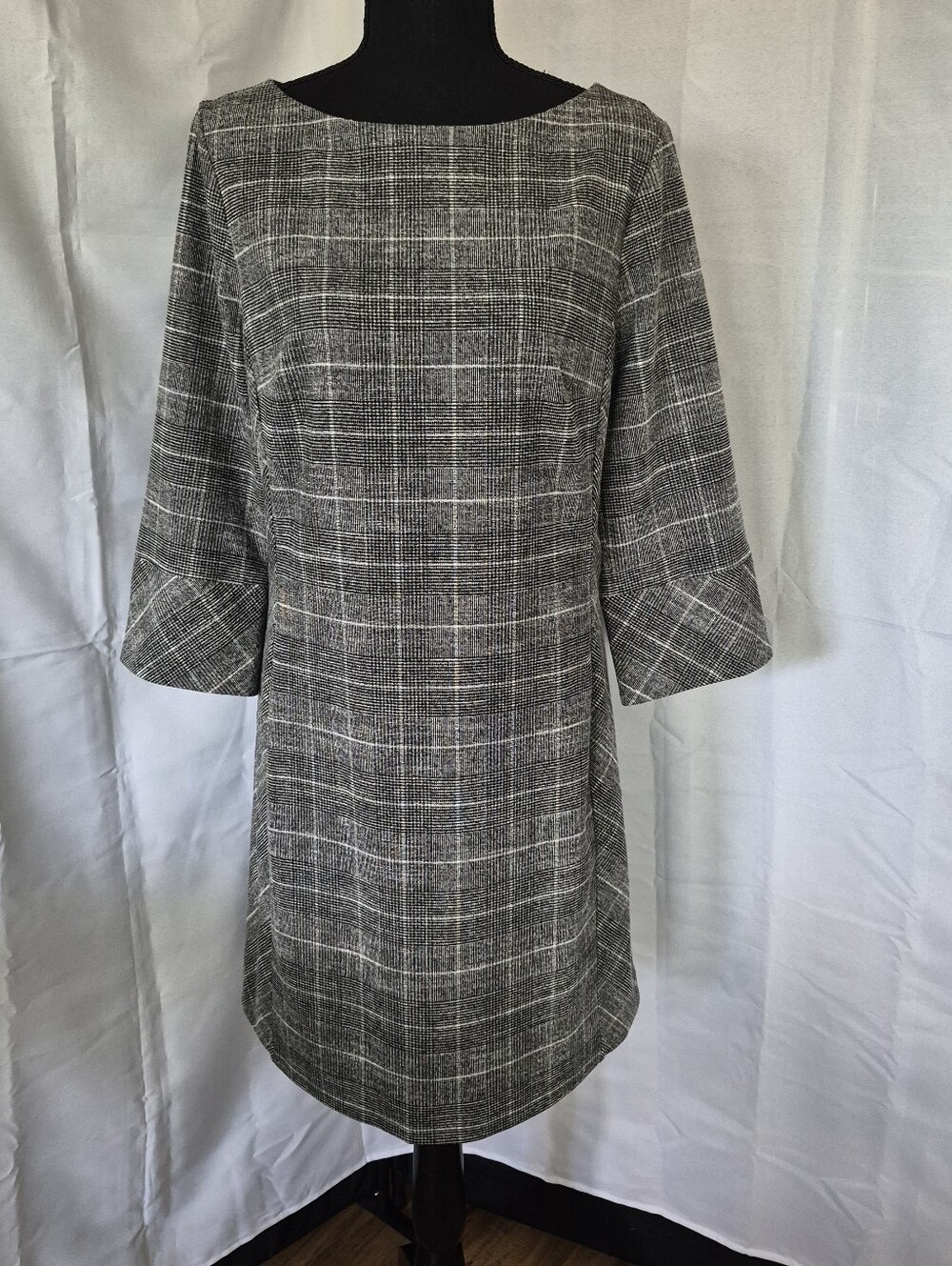 H&M Plaid Longsleeve Dress Sz M Gray Black White Knee Lgth Career Woman